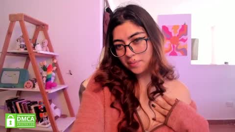 Sarah Ana Banana online show from 04.17.26