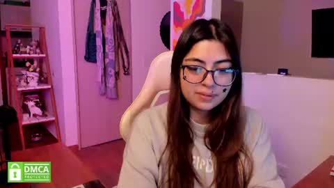 Snapshot of perfect__ana chatting on 07.17.26 Sarah Ana Banana online show from 07.17.26