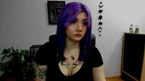 Snapshot of perfect_gabbie chatting on 12.15.24 Gabbie online show from 12.15.24