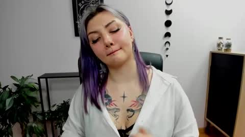 Snapshot of perfect_gabbie chatting on 01.30.25 Gabbie online show from 01.30.25