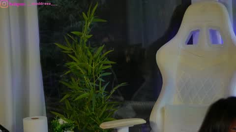 Snapshot of perfectt33n chatting on 12.04.24 Dee online show from 12.04.24