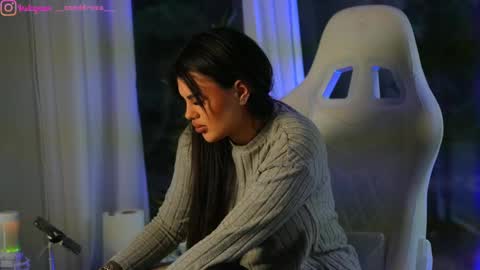 Snapshot of perfectt33n chatting on 12.11.24 Dee online show from 12.11.24