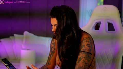 Snapshot of perfectt33n chatting on 09.08.25 Dee online show from 09.08.25