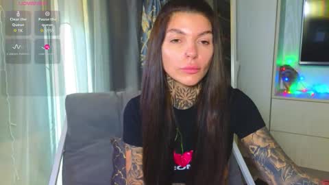 Snapshot of perfecttbaby77n chatting on 03.01.26 Anna online show from 03.01.26