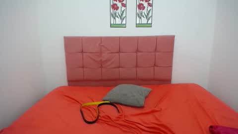 Snapshot of perla_hot99 chatting on 12.06.24 perla online show from 12.06.24