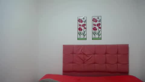 Snapshot of perla_hot99 chatting on 12.23.24 perla online show from 12.23.24