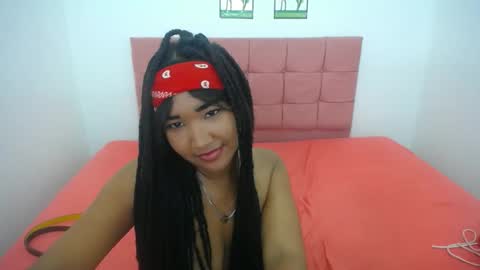 Snapshot of perla_hot99 chatting on 12.26.24 perla online show from 12.26.24