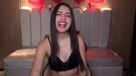 Snapshot of perla_lovely chatting on 02.16.26 perla_lovely online show from 02.16.26