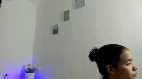 Snapshot of perla_mistc chatting on 04.25.26 Perla mistc online show from 04.25.26