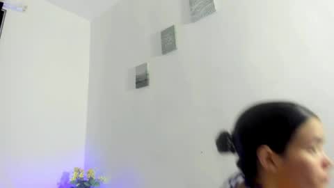 Snapshot of perla_mistc chatting on 04.26.26 Perla mistc online show from 04.26.26