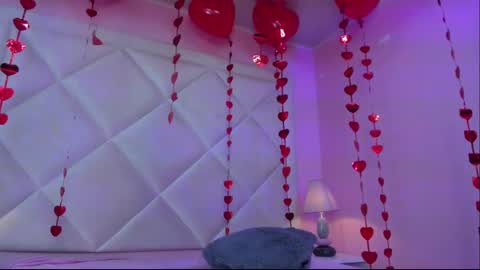 Perla online show from 02.13.25