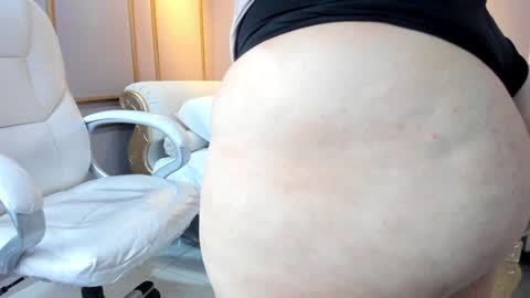 PerlaPreciosa online show from 01.16.25