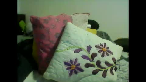 perlita070822 online show from 10.25.25