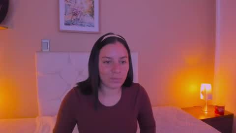 Snapshot of persefone_saira chatting on 04.11.26 Marie online show from 04.11.26