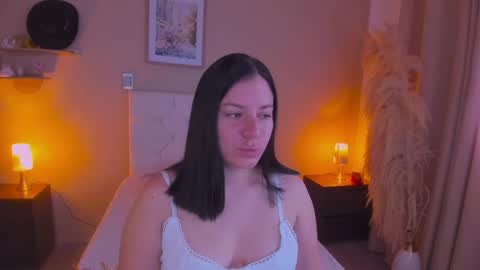 Snapshot of persefone_saira chatting on 04.14.26 Marie online show from 04.14.26