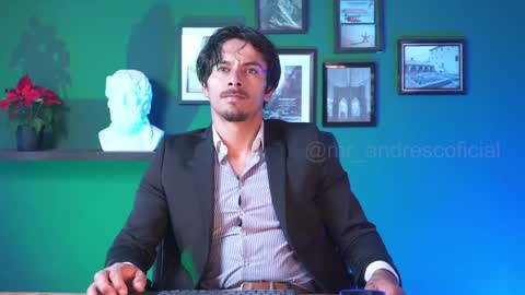 Snapshot of perseoo_88 chatting on 01.10.25 andres online show from 01.10.25