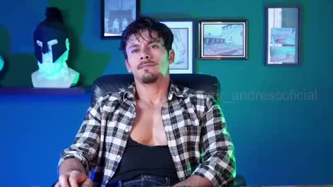 Snapshot of perseoo_88 chatting on 09.19.25 andres online show from 09.19.25