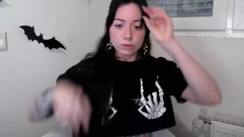 Persephone online show from 11.25.25