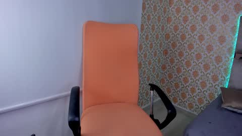 Isabella   online show from 12.18.24