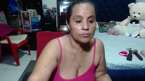 Snapshot of pervert_mommy_x chatting on 01.02.25 SAMY online show from 01.02.25