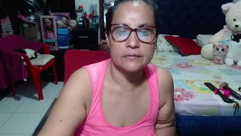 Snapshot of pervert_mommy_x chatting on 01.26.25 SAMY online show from 01.26.25