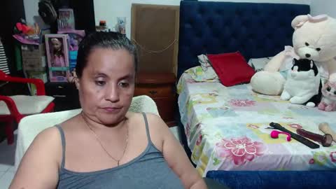 Snapshot of pervert_mommy_x chatting on 02.07.25 SAMY online show from 02.07.25