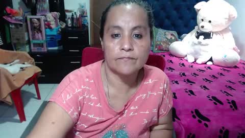Snapshot of pervert_mommy_x chatting on 02.08.25 SAMY online show from 02.08.25