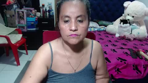 Snapshot of pervert_mommy_x chatting on 02.23.25 SAMY online show from 02.23.25