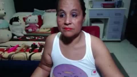 Snapshot of pervert_mommy_x chatting on 09.16.25 SAMY online show from 09.16.25