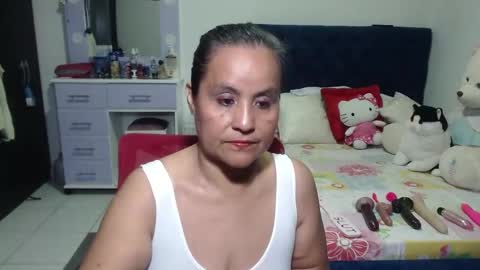 Snapshot of pervert_mommy_x chatting on 09.26.25 SAMY online show from 09.26.25
