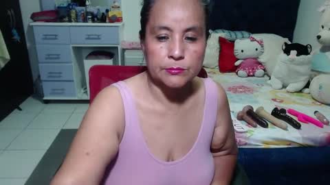 Snapshot of pervert_mommy_x chatting on 09.29.25 SAMY online show from 09.29.25