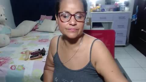 Snapshot of pervert_mommy_x chatting on 04.23.26 SAMY online show from 04.23.26