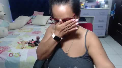 Snapshot of pervert_mommy_x chatting on 04.23.26 SAMY online show from 04.23.26