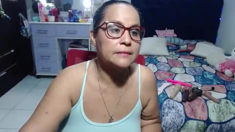 Snapshot of pervert_mommy_x chatting on 05.29.26 SAMY online show from 05.29.26