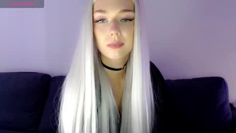 Snapshot of pervyblonde chatting on 01.04.25 Isabella online show from 01.04.25