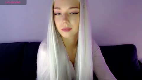 Snapshot of pervyblonde chatting on 01.05.25 Isabella online show from 01.05.25