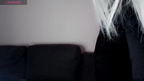 Isabella online show from 11.11.25