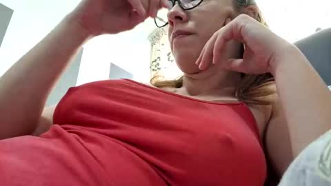 Lisa -  online show from 02.20.25