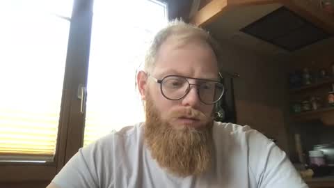 Snapshot of peschiii chatting on 05.20.26 Peschi online show from 05.20.26