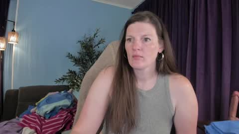 Snapshot of pessimistically_optimistic chatting on 04.22.26 Kelly online show from 04.22.26