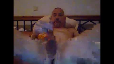 Snapshot of pet09 chatting on 01.06.25 pet09 online show from 01.06.25