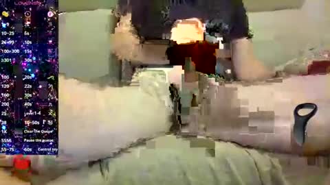 Snapshot of petardo_ chatting on 12.16.24 Petardo online show from 12.16.24