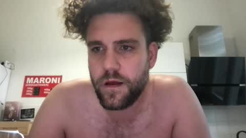 Snapshot of peteboy05864477 chatting on 10.05.25 peteboy05864477 online show from 10.05.25