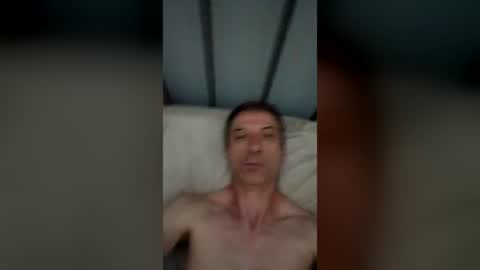 Snapshot of peter141077 chatting on 06.28.26 peter141077 online show from 06.28.26