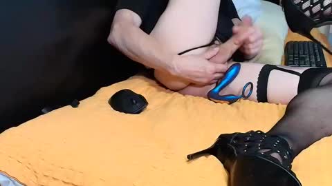 peter196888 online show from 09.13.25