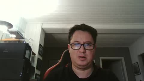 Snapshot of peter_s1275 chatting on 01.05.25 Peter online show from 01.05.25