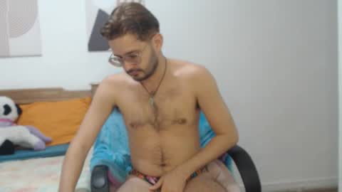 Snapshot of peter_x_annaud chatting on 10.13.25 FELIPE online show from 10.13.25