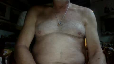Snapshot of peterbartxxx chatting on 09.10.25 peterbartxxx online show from 09.10.25