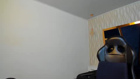 PETES EVANS new account online show from 09.12.25