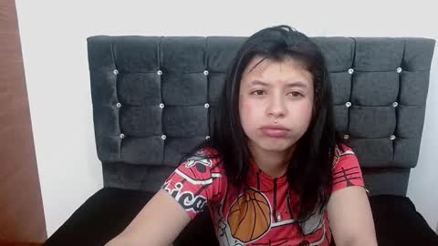 petite online show from 10.23.25